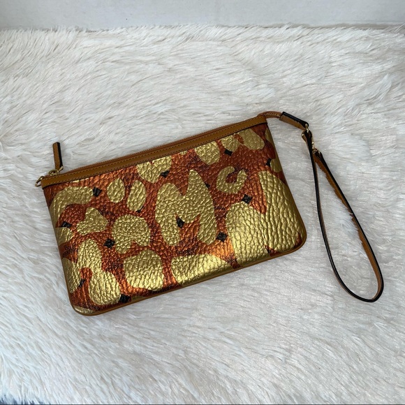 SOLD Authentic MCM Anya Removable Zip Pouch - Picture 3 of 9